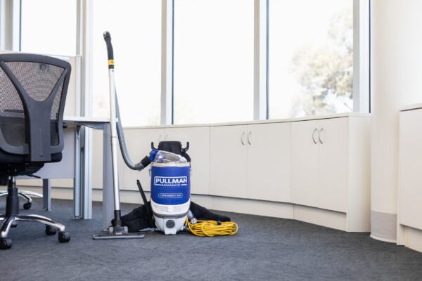 Pullman Advance Commander PV900 Backpack Vacuum
